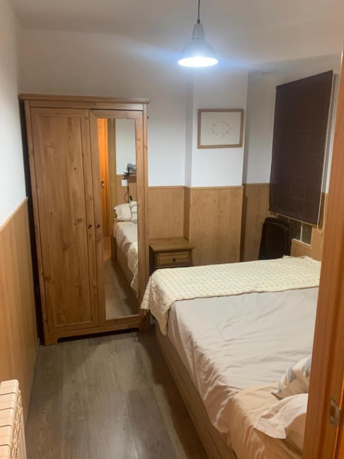 La Llar De Peramola Apartment Bagian luar foto