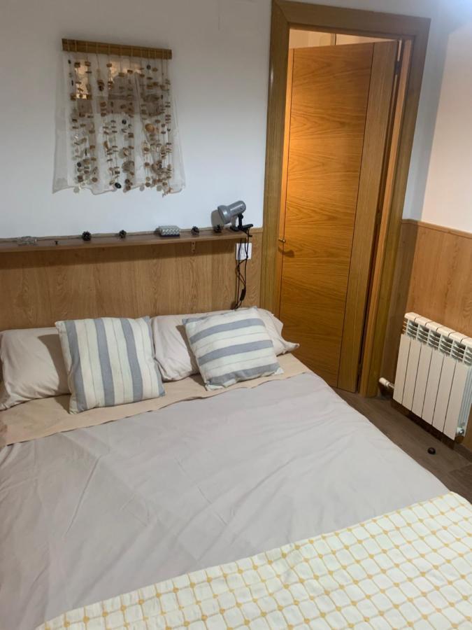La Llar De Peramola Apartment Bagian luar foto