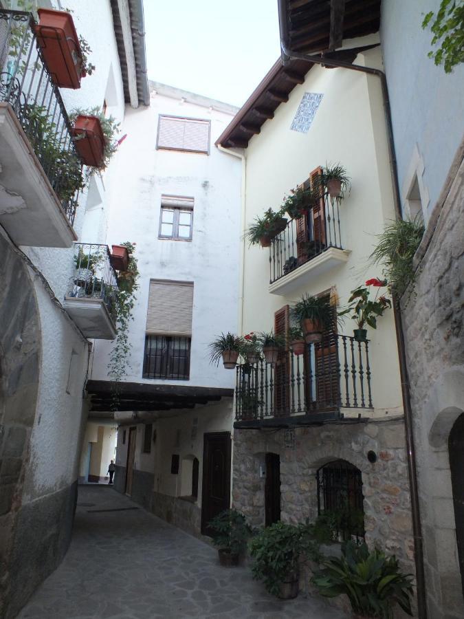 La Llar De Peramola Apartment Bagian luar foto